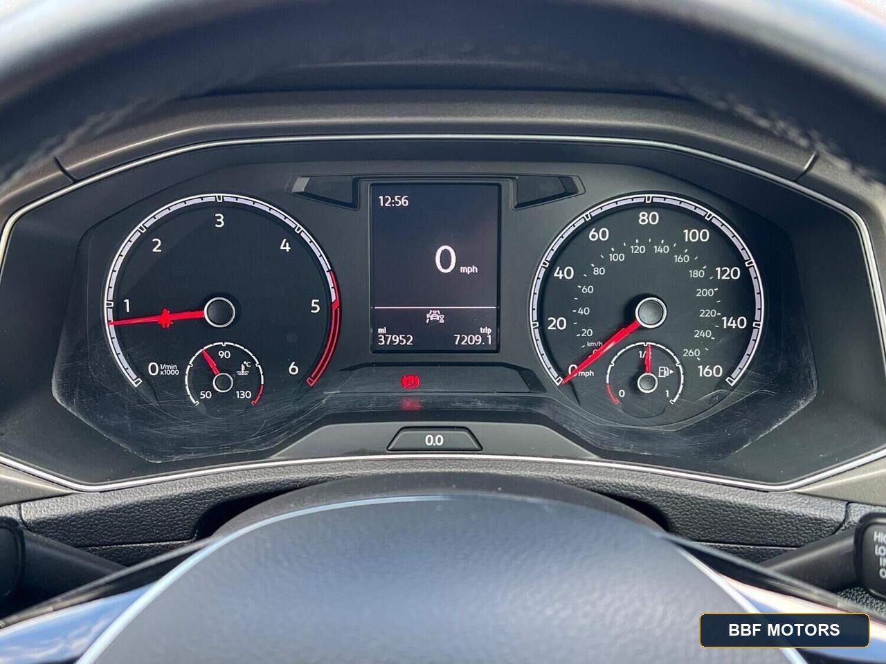 2021 Volkswagen T-Roc 2.0 TDI Design Euro 6 (s/s) 5dr — photo 5