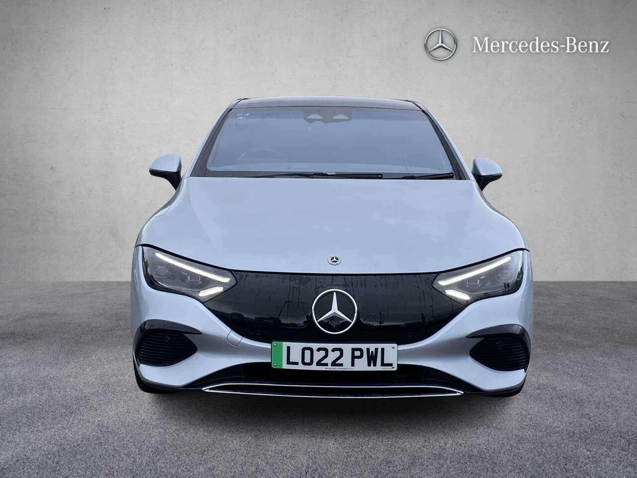 2022 Mercedes-Benz EQE EQE 350+ 91kWh Exclusive Luxury Auto 4dr — photo 2