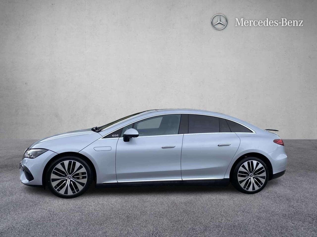 2022 Mercedes-Benz EQE EQE 350+ 91kWh Exclusive Luxury Auto 4dr — photo 4