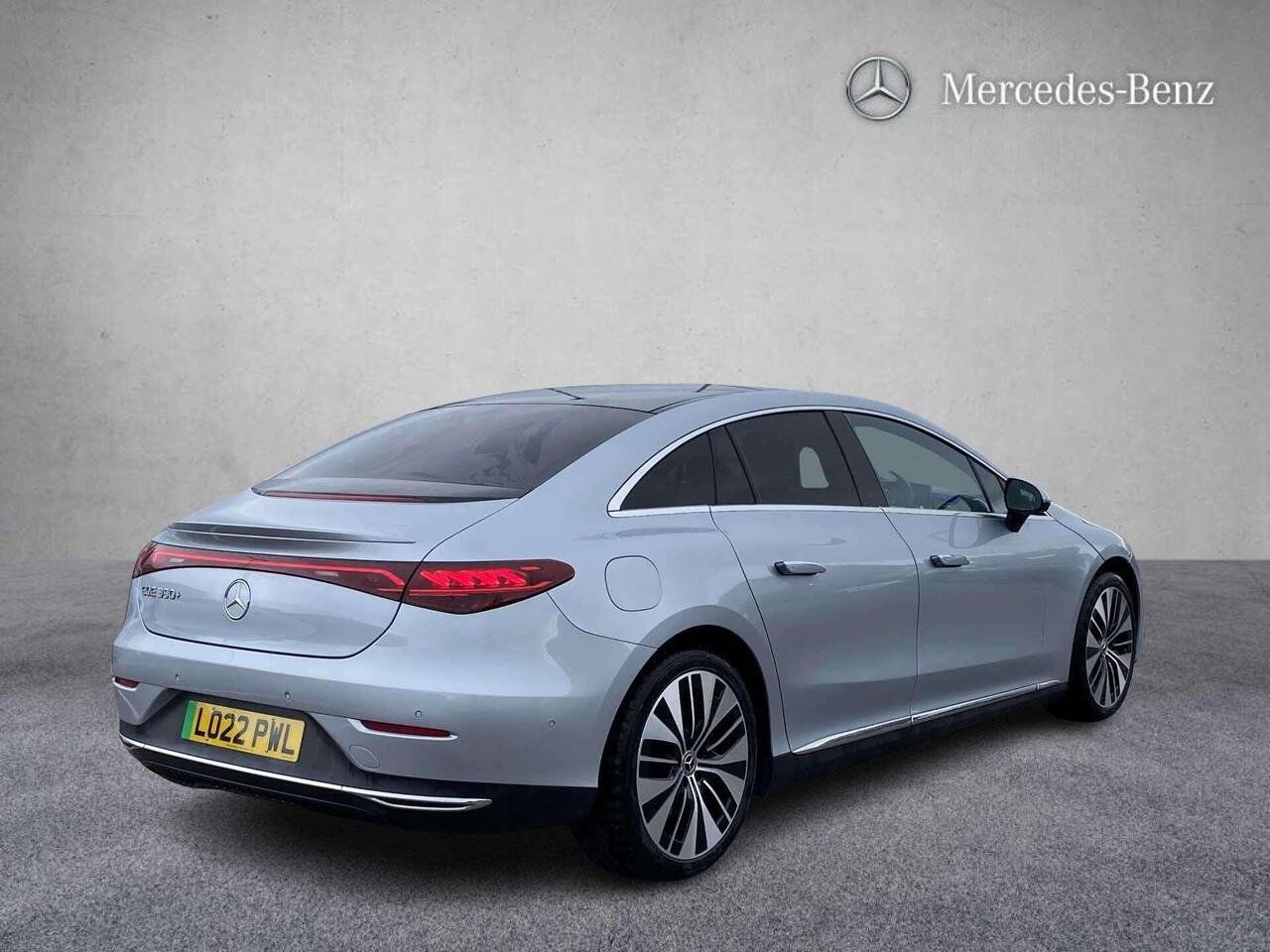 2022 Mercedes-Benz EQE EQE 350+ 91kWh Exclusive Luxury Auto 4dr — photo 7