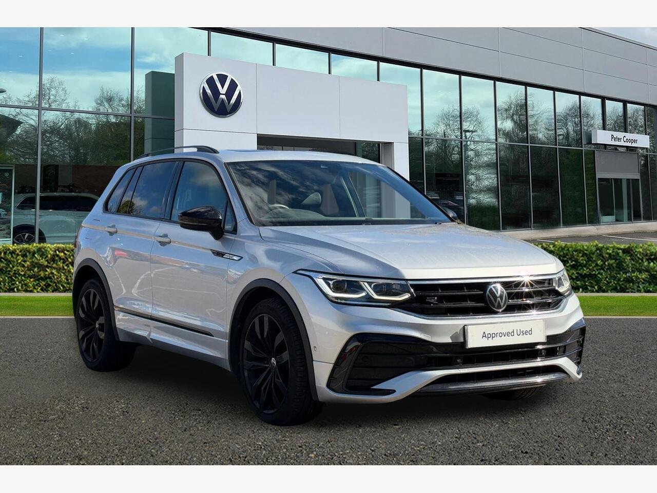 2024 Volkswagen Tiguan 2.0 TDI Black Edition DSG Euro 6 (s/s) 5dr — photo 1