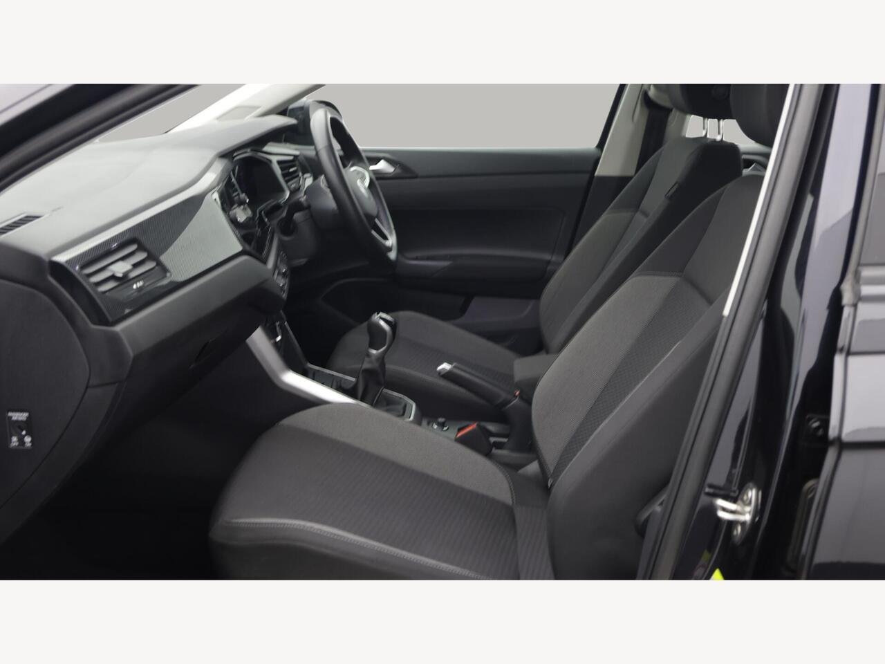 2025 Volkswagen Taigo 1.0 TSI Life Euro 6 (s/s) 5dr — photo 15