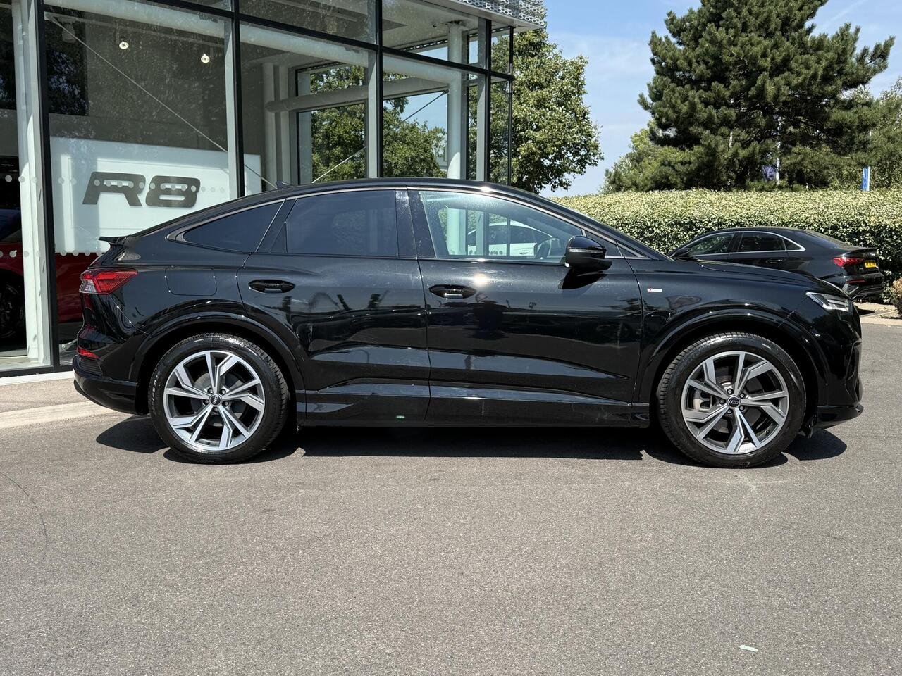 2023 Audi Q4 e-tron 40 Edition 1 Sportback Auto 5dr 82kWh — photo 2