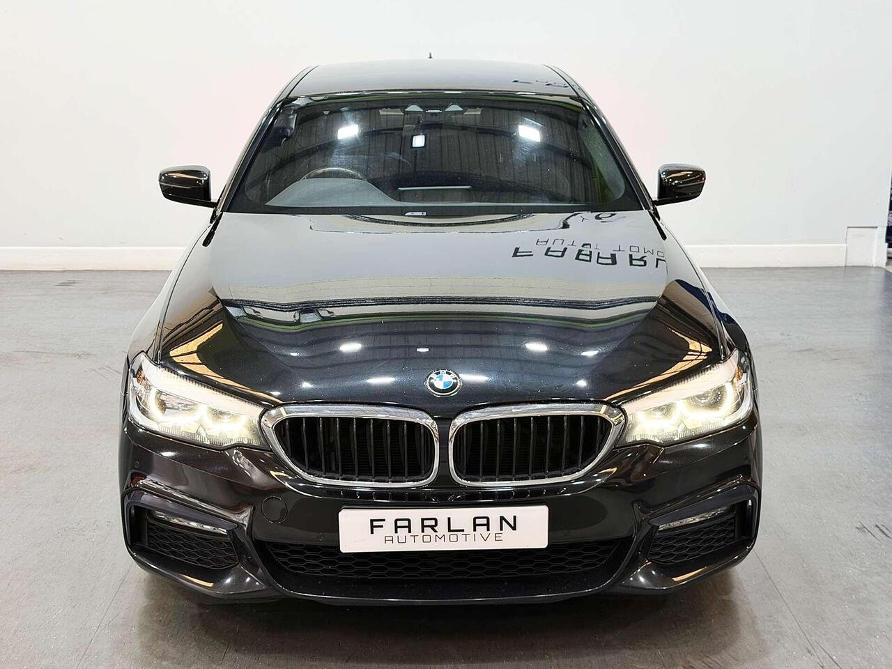 2018 BMW 5 Series 2.0 520d M Sport Auto xDrive Euro 6 (s/s) 4dr — photo 10