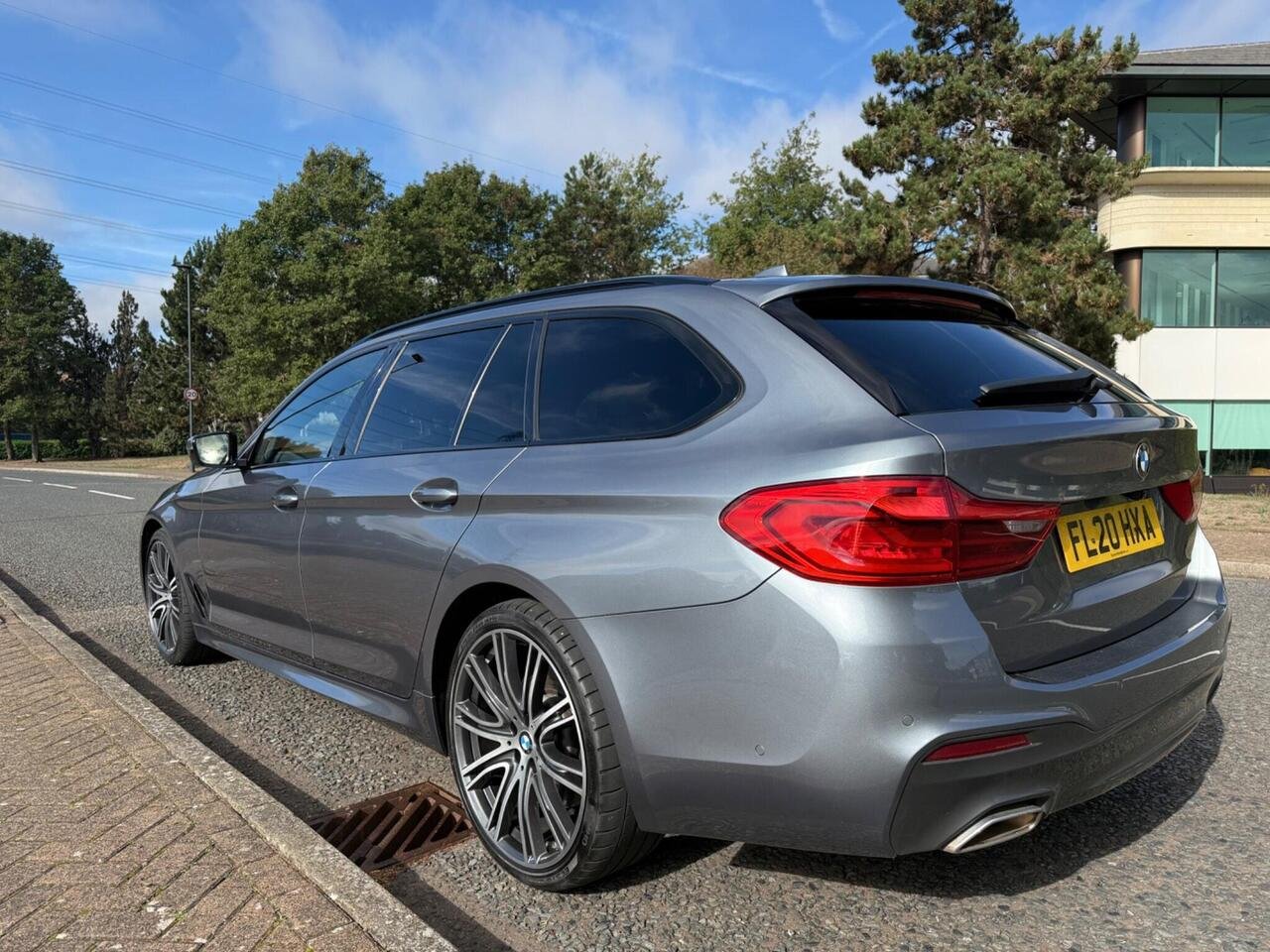 2020 BMW 5 Series 3.0 540i GPF M Sport Touring Auto xDrive Euro 6 (s/s) 5dr — photo 4