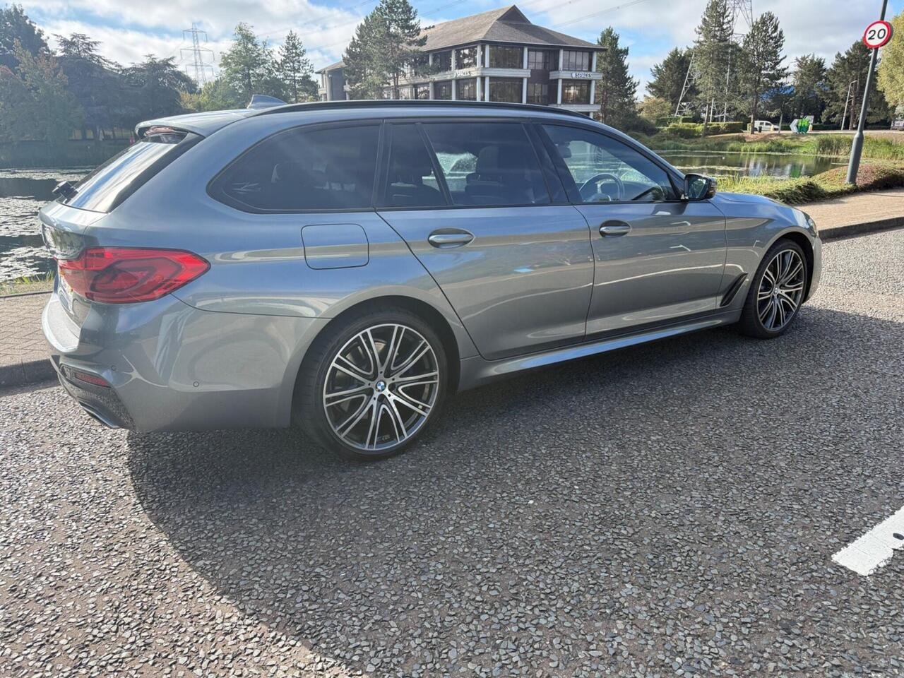 2020 BMW 5 Series 3.0 540i GPF M Sport Touring Auto xDrive Euro 6 (s/s) 5dr — photo 5