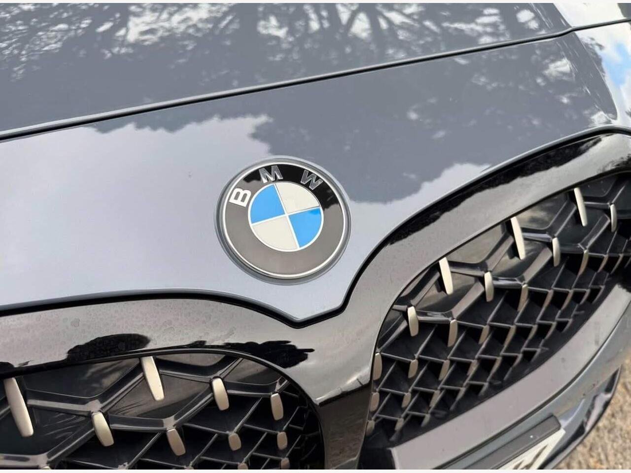 2023 BMW 1 Series 2.0 M135i Auto xDrive Euro 6 (s/s) 5dr — photo 3