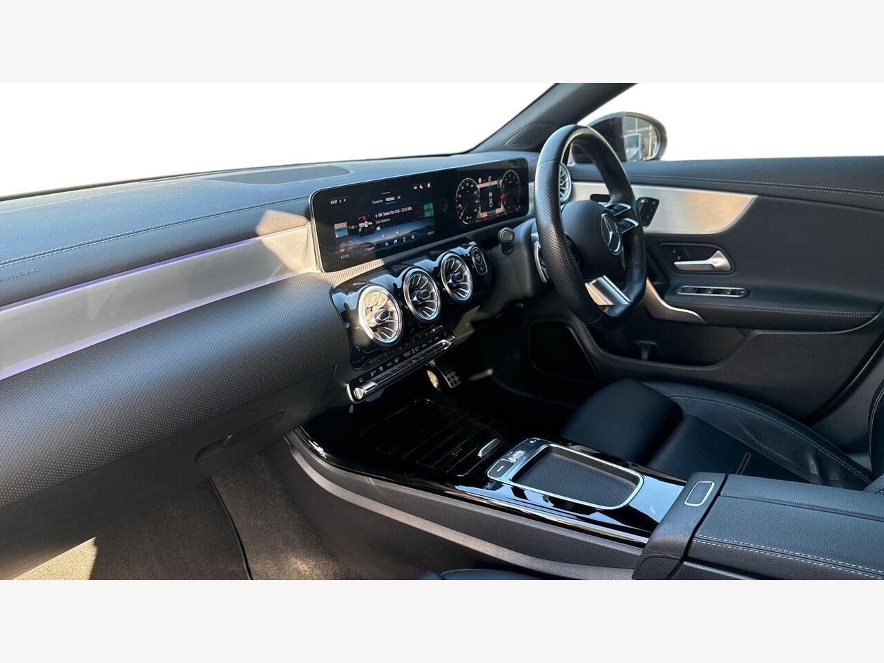 2024 Mercedes-Benz CLA 1.3 CLA200h MHEV AMG Line (Premium Plus) Coupe 7G-DCT Euro 6 (s/s) 4dr — photo 8